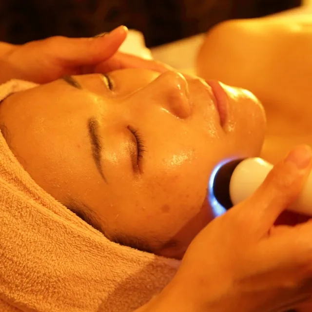 REFRETE Dogenzaka Salon