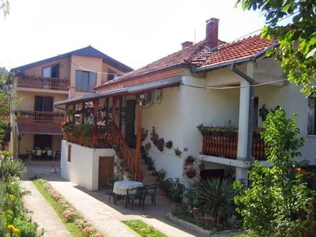 Pansion Velickovic - Apartments, Studios, Rooms