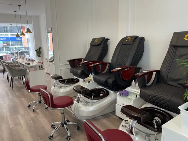 PhaLe Nails - München