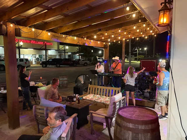 Benchmark Craft Beer & Wine