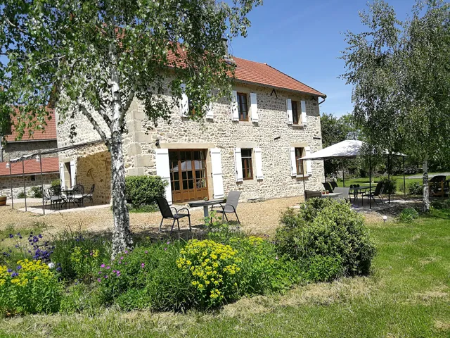 Aux 2 Puys - gîte "Le Lemptégy"