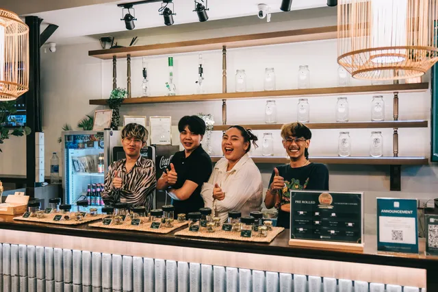 Michi Cannabis Bar - Weed, Craft Beer & CBD Wellness (pakalolo) 中文服務/English service حشيش ومنتجات القنب وبيرة حرفة