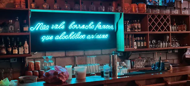 Serena Morena - Cantina