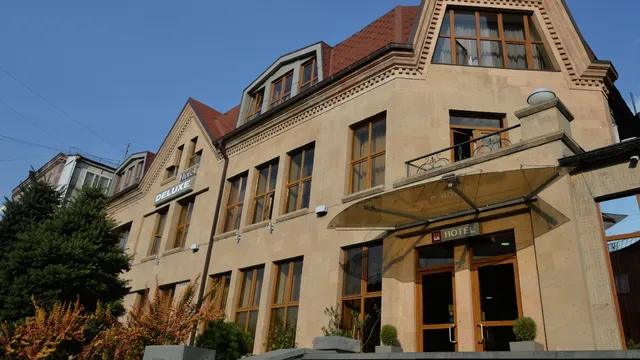Deluxe Hotel Yerevan