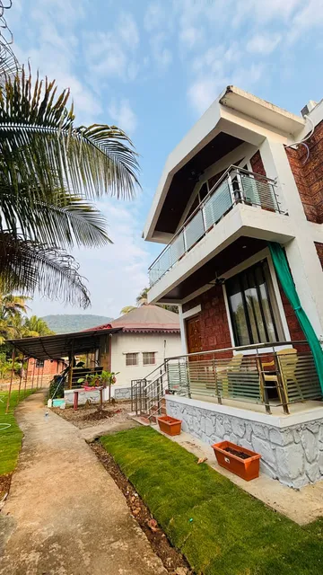 Coastal Breeze Resort