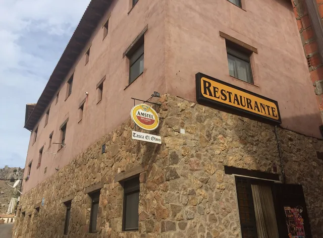 Hostal Restaurante El Olmo