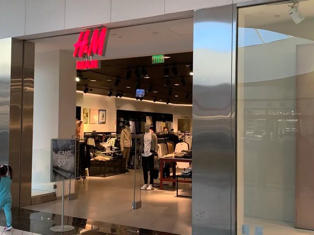 H&M