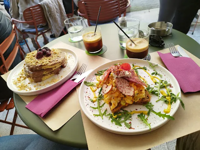 Kumquat / speciality coffee / brunch / cocktails