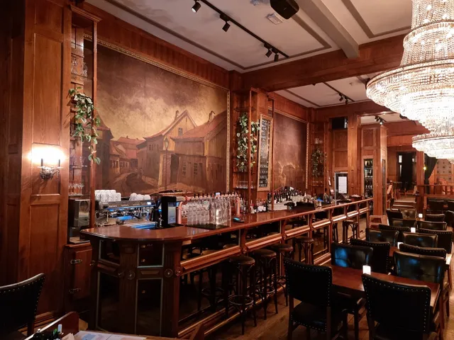 Olympen Bar & Restaurant