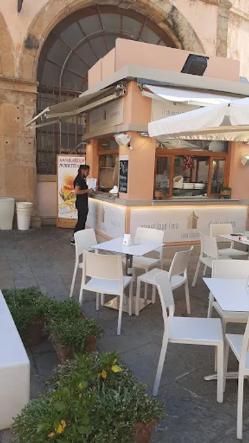 La Gran Guardia Apericena - FRIGGITORIA HAMBURGHERIA fronte DARSENA Portoferraio