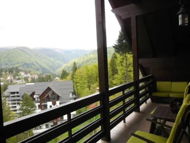 Relaxing Balcony Apartment