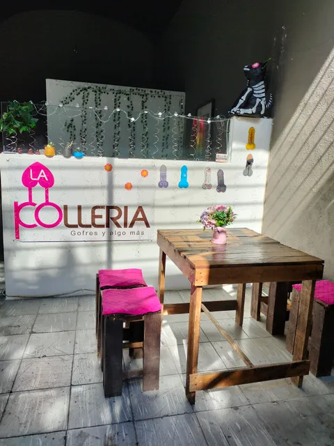 La Pollería San Luis, waffles y algo más