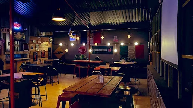 La Isla Snack & Beer