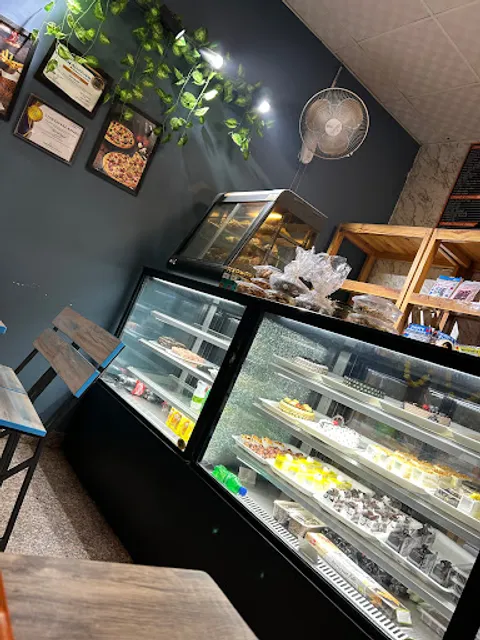 DALISAY BAKERS Best Pizza and Cakes in Gurgaon