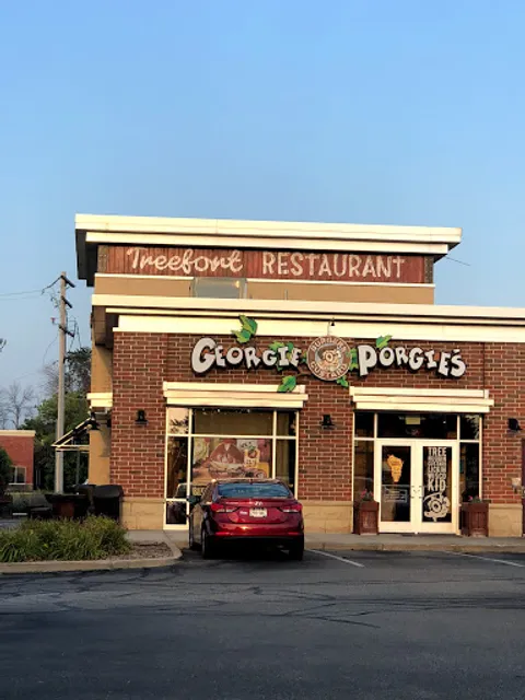 Georgie Porgie's Treefort Restaurant - Mount Pleasant / Racine