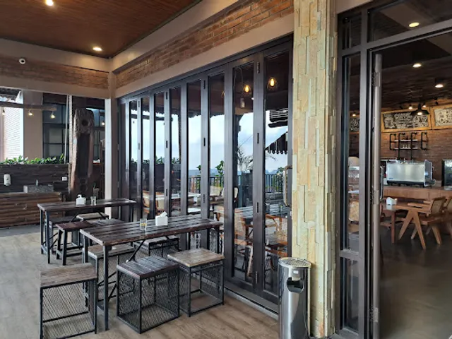 Omah Latareombo Coffee & Kitchen