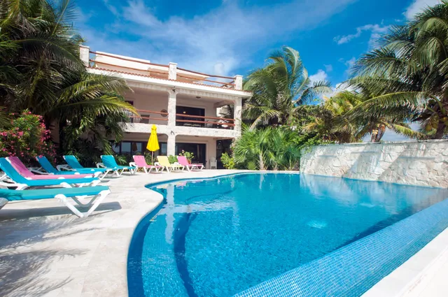 Casa Del Sol Beachfront Villa Rental - Puerto Morelos