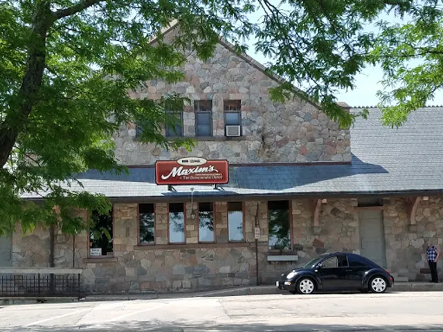 Maxim's at Oconomowoc Depot