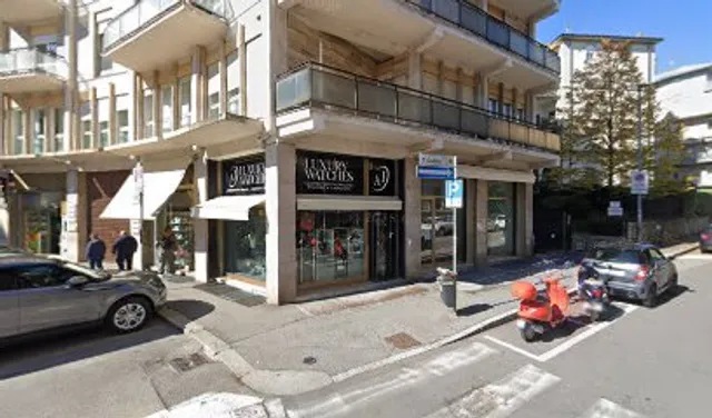 Rotonda dei Mille, 4