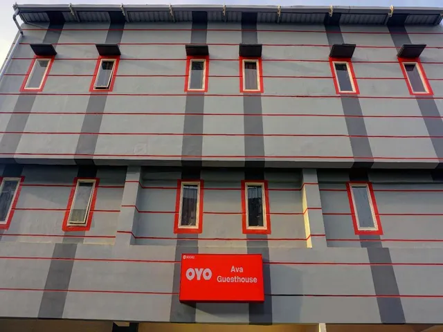 RedDoorz @ Jalan Somba Opu Losari