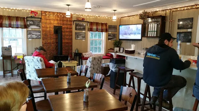 The Beanery on Washington