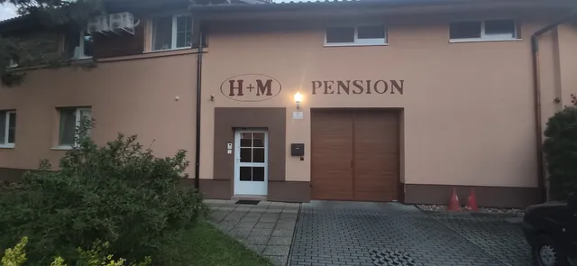 H+M Penzion