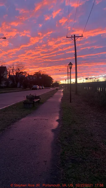 Port Norfolk Beach Reflection Walk