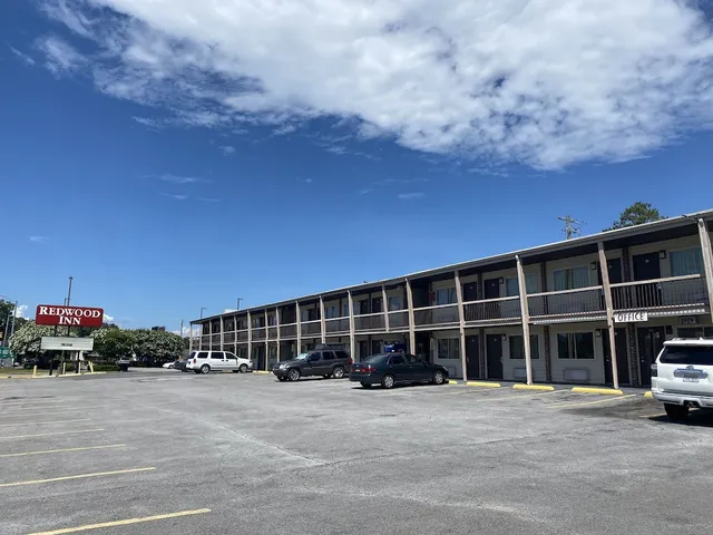 Redwood Inn - Gadsden AL