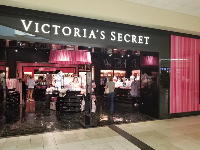 Victoria's Secret & PINK