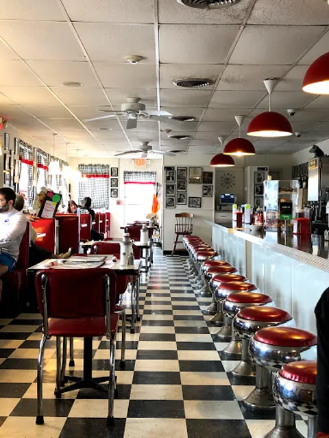 Pazi's Place 50's Style Diner