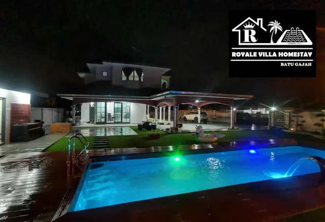 Royale Villa Homestay Private Pool Batu Gajah
