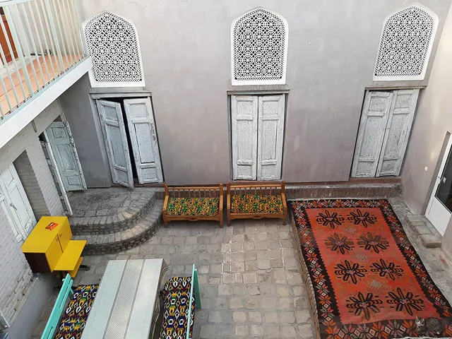 Art Guest House USTO