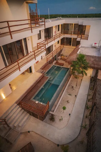 La Familia Casa and Suites