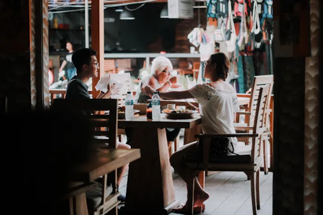 Sugar Rays Bar & Restaurant