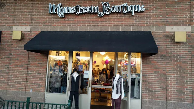 Mainstream Boutique - White Bear Lake