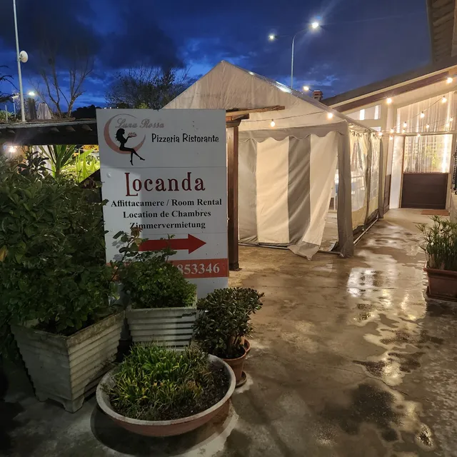 Locanda della luna rossa