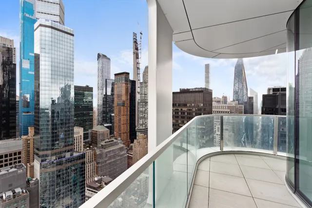 ARO - Midtown West Luxury Rentals