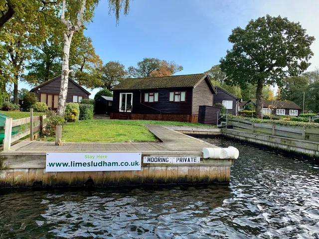 The Limes Holiday Cottage, Ludham