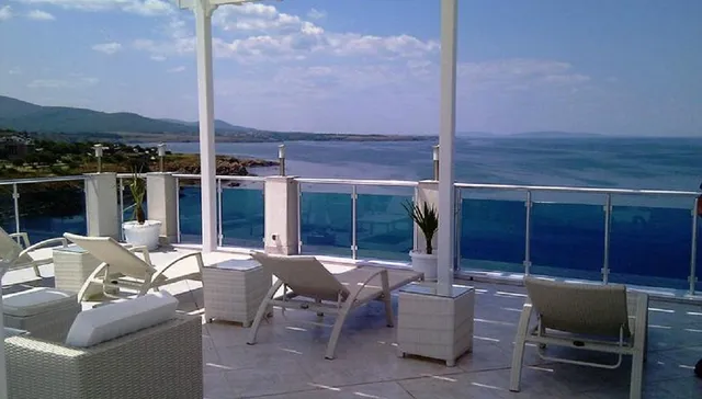 Agata Beach Hotel