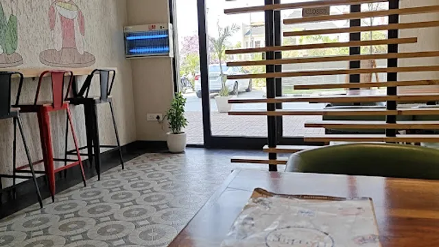 Halfbite Cafe - Best Pizza, Ice Cream & More in Mohali Emaar