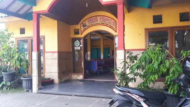 Yogya Chicken Pelemkecut