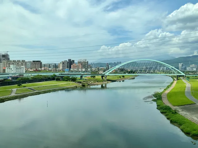 Rainbow Riverside Park