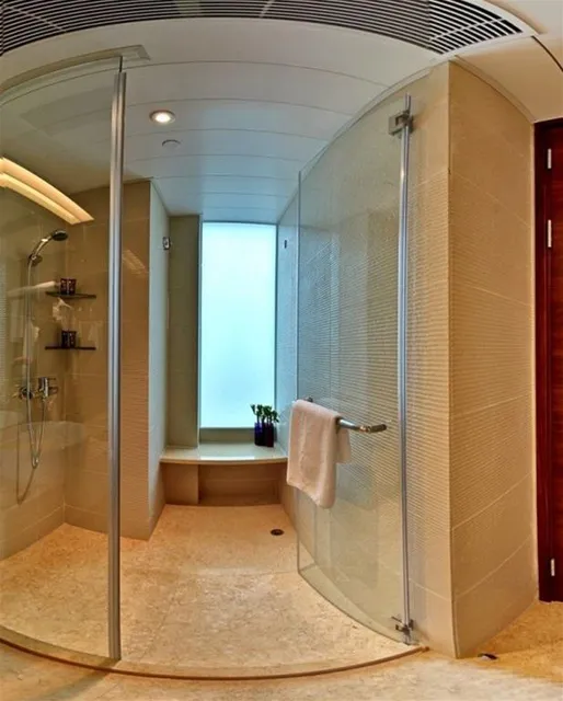 The Bauhinia Hotel (Tsim Sha Tsui)