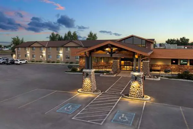 Super 8 by Wyndham Conrad