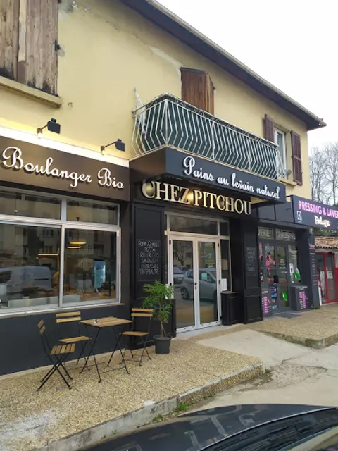 CHEZ PITCHOU