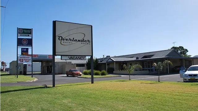 Overlander Hotel