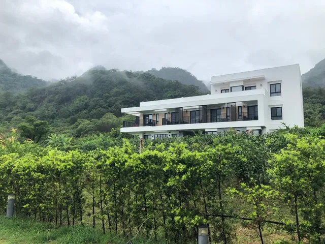 Moonlit Seaview Homestay