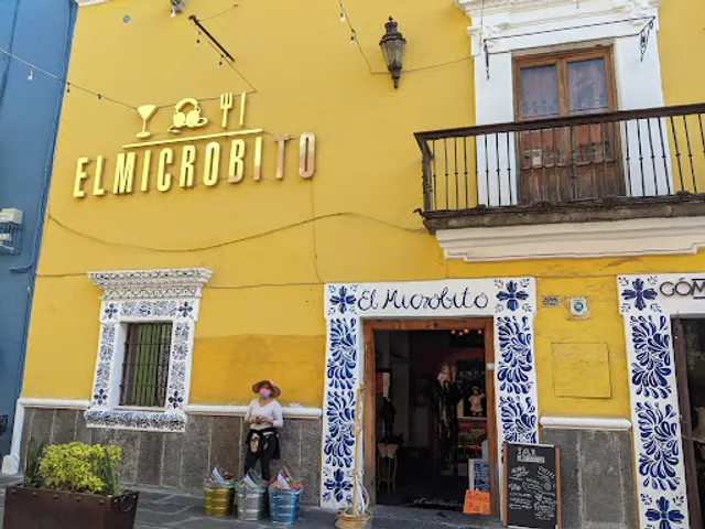 El Microbito