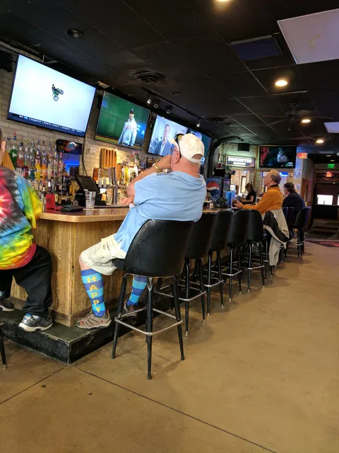 Broz Sports Bar and Grill