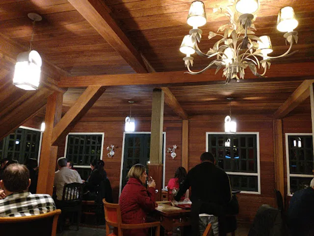 Restaurante Nó de Pinho